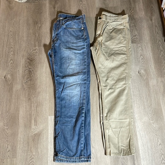2 Pairs Men’s Levis 34x30 - Picture 1 of 8